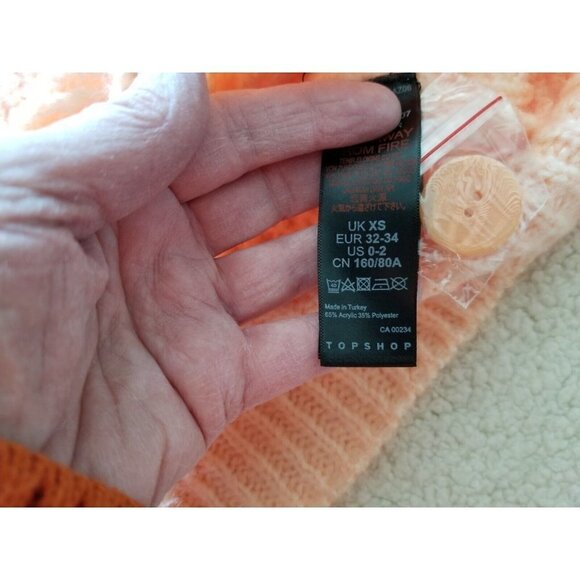 Topshop Soft Crop Chunky Knit Button Down Cardigan Apricot Womens Size XS - Picture 8 of 8